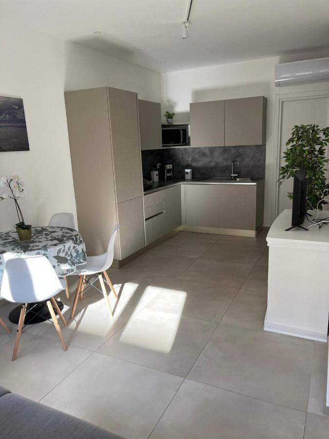 Apartments Ennio Top Class Bari Exterior photo