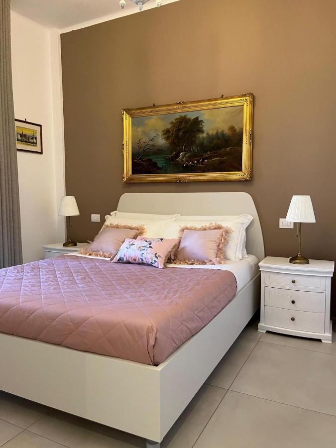 Apartments Ennio Top Class Bari Exterior photo